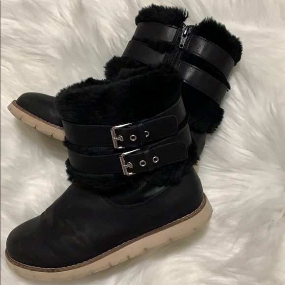 Zara Girls Boots. - Picture 3 of 3